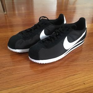 Nike Men’s Cortez Sneakers